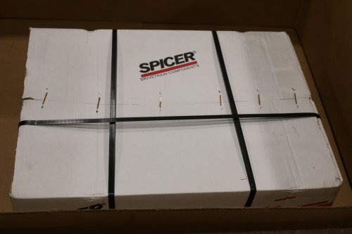 DANA SPICER KIT-GEAR PIN & NUT