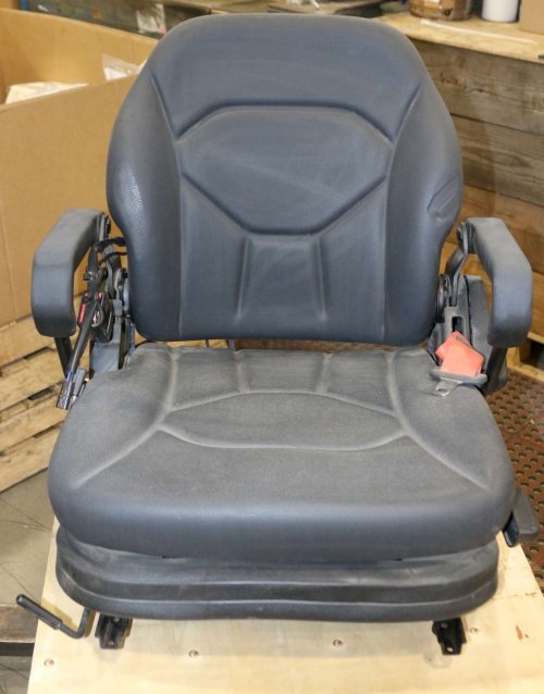 DOOSAN OPERATOR SEAT