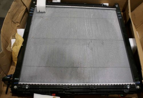 FREIGHTLINER TRUCK RADIATOR ( WITH FRAME )