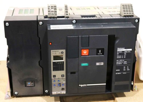 SCHNEIDER ELECTRIC CIRCUIT BREAKER 2500A